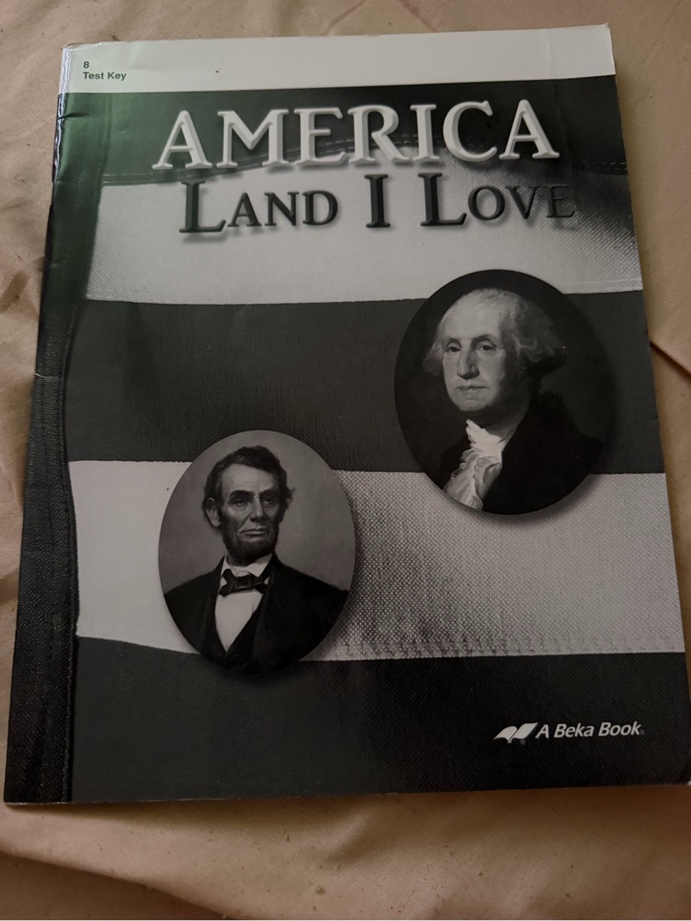 America: Land I Love Test Key - Black/White